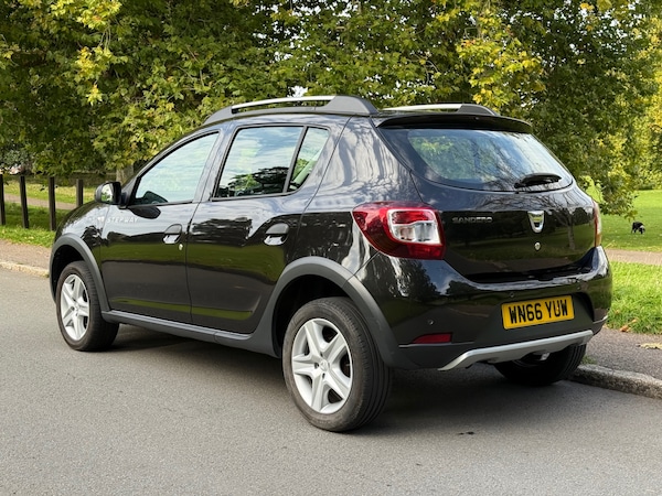 Used Dacia Sandero Stepway 2016 for sale - 76172557: Photo 9