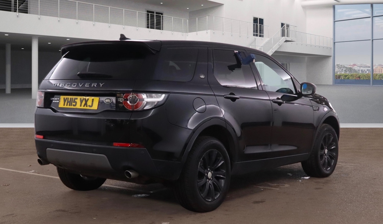 Used Land Rover Discovery Sport 2015 for sale - 77161995: Photo 3