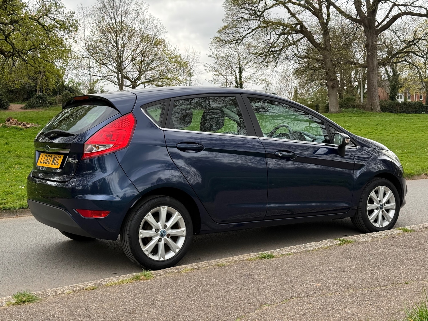 Used Ford Fiesta 2010 for sale - 78179901: Photo 15