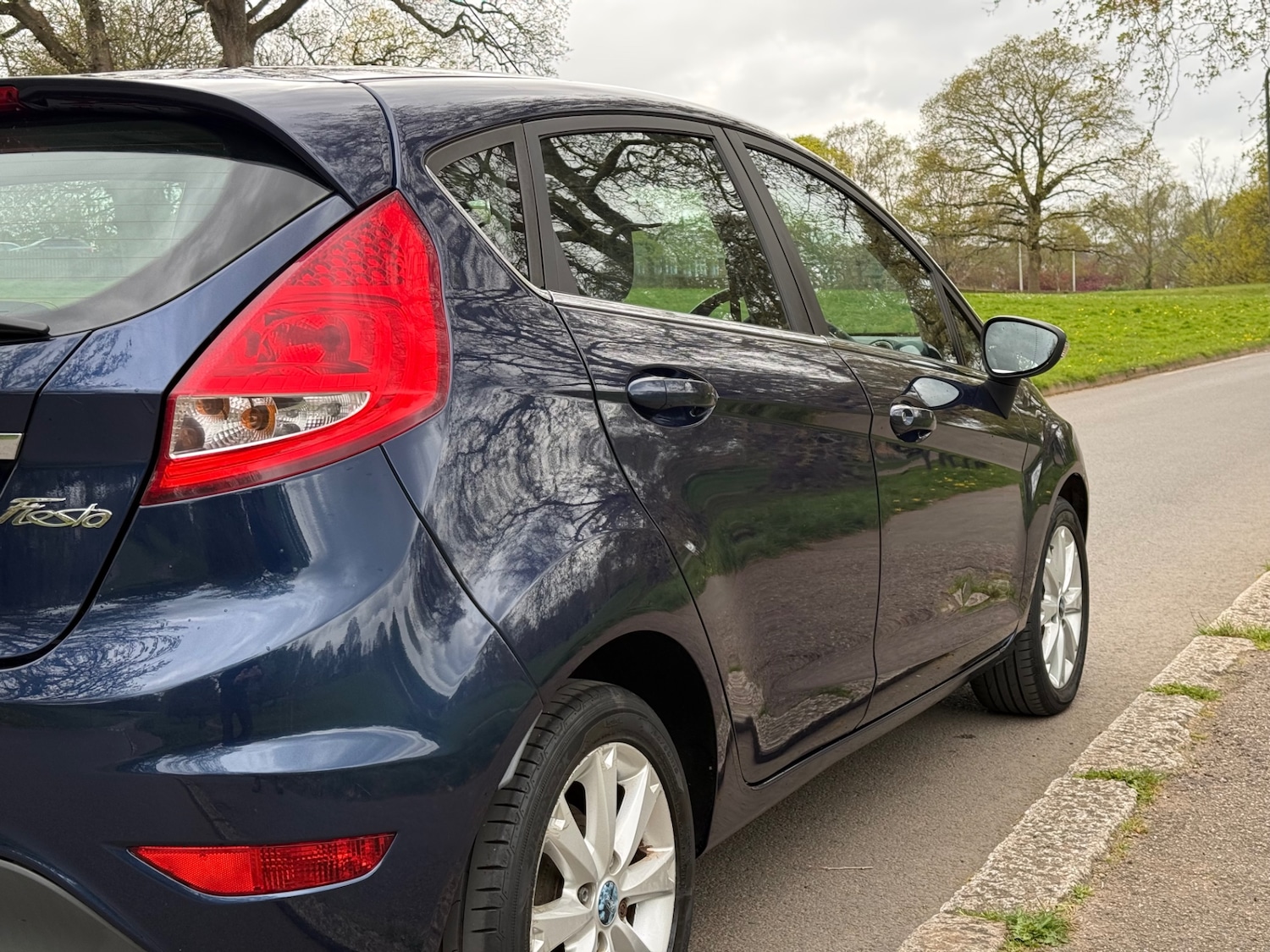 Used Ford Fiesta 2010 for sale - 78179901: Photo 18