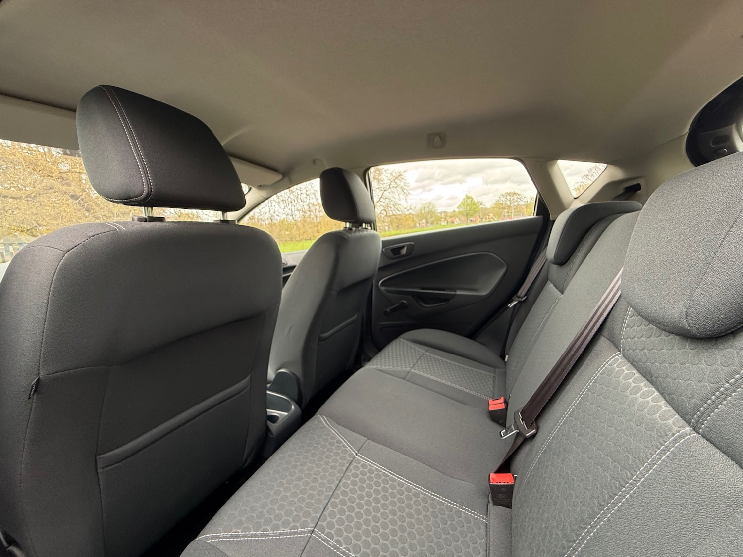 Used Ford Fiesta 2010 for sale - 78179901: Photo 26