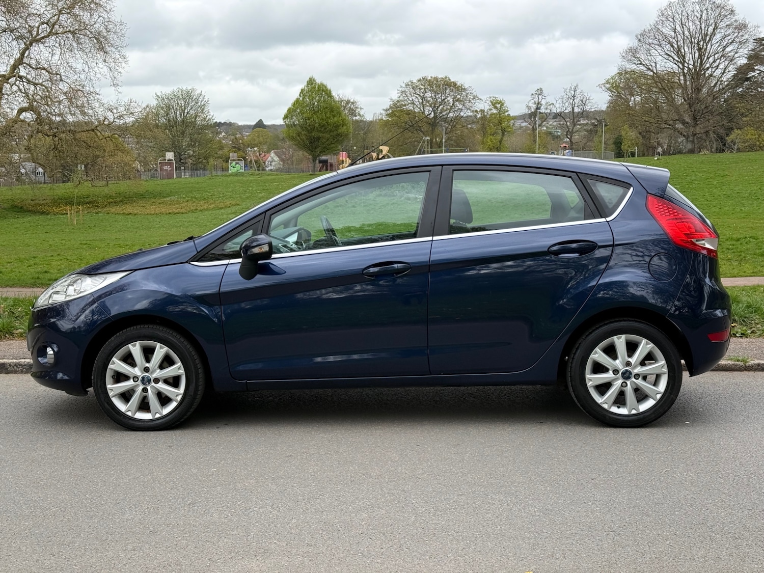 Used Ford Fiesta 2010 for sale - 78179901: Photo 8