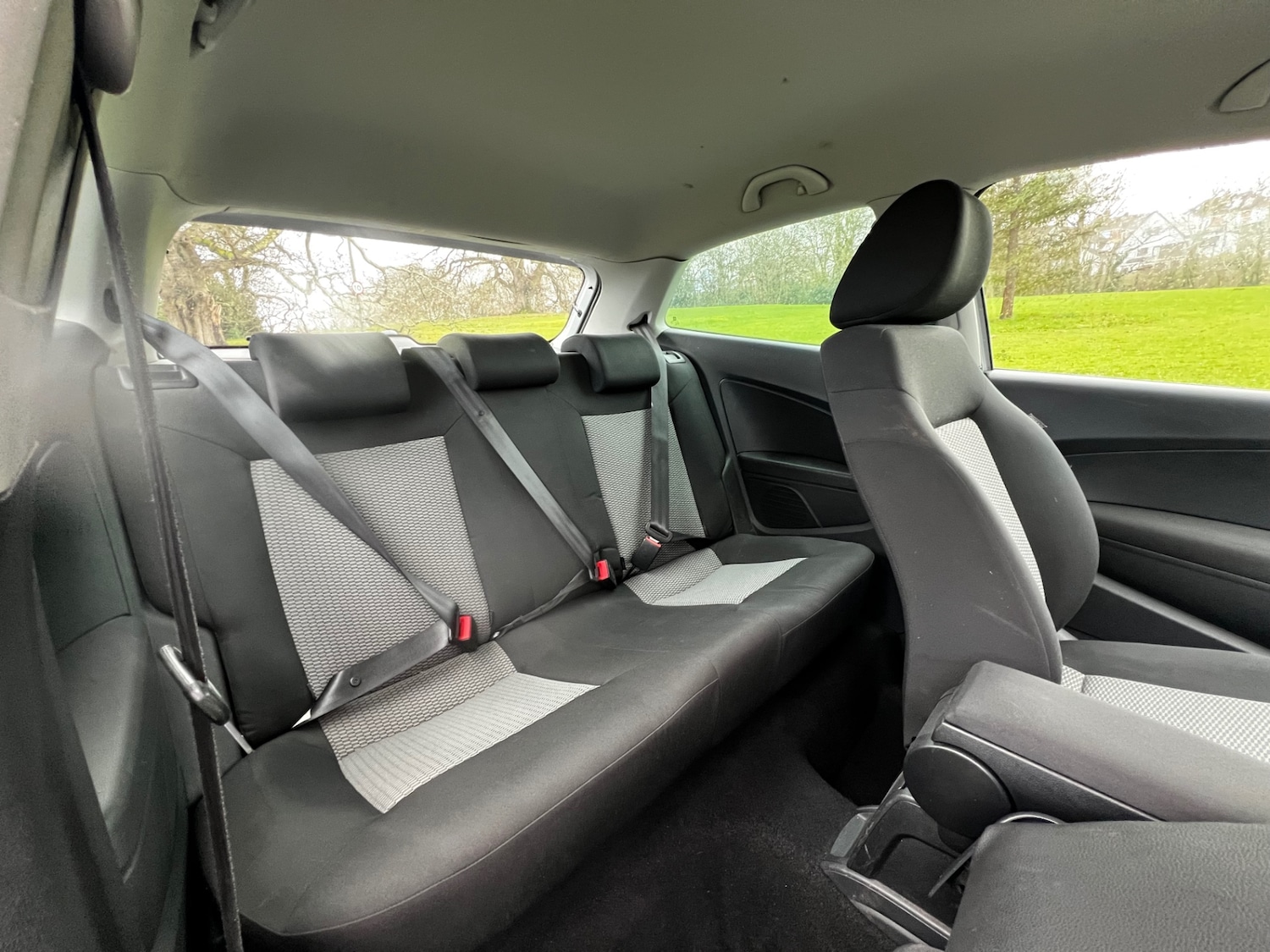 Used Volkswagen Polo 2011 for sale - 77613614: Photo 13