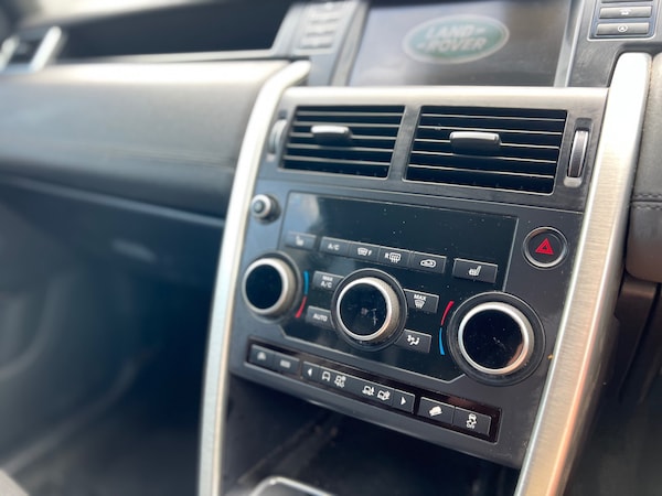 Used Land Rover Discovery Sport 2015 for sale - 75372747: Photo 24