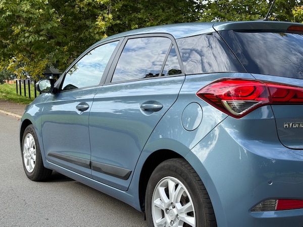 Used Hyundai i20 2016 for sale - 76172564: Photo 18