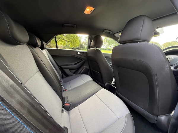 Used Hyundai i20 2016 for sale - 76172564: Photo 21