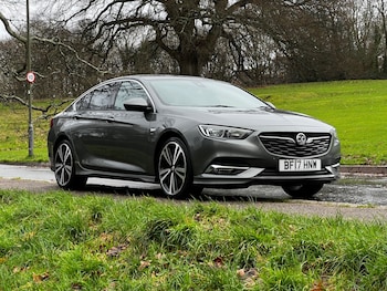 2017 (17) - 2.0 Turbo D SRi Vx-line Nav 5dr