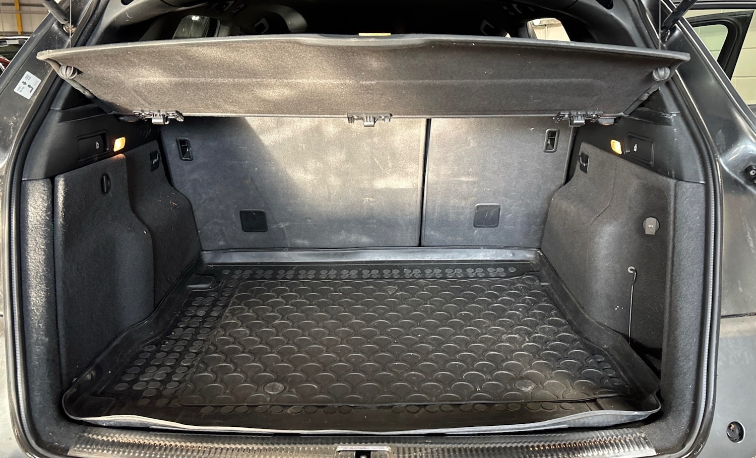 Used Audi Q5 2011 for sale - 77166096: Photo 10