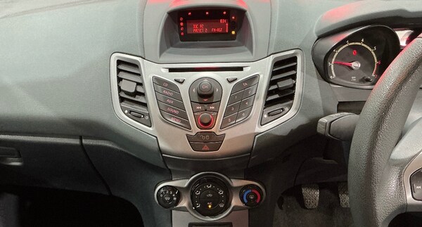 Used Ford Fiesta 2009 for sale - 76236434: Photo 8