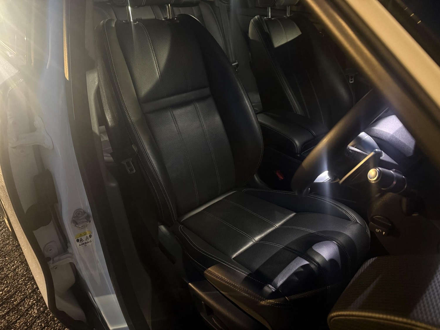 Used Land Rover Range Rover Velar 2018 for sale - 76549319: Photo 16