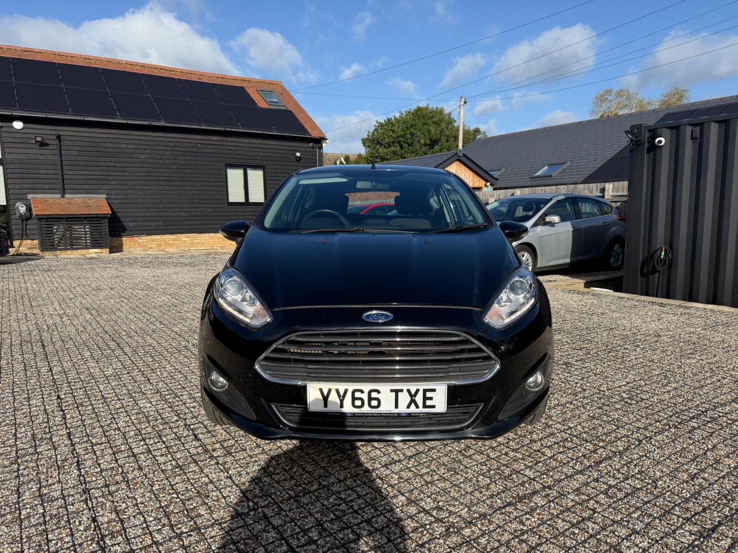 Used Ford Fiesta 2016 for sale - 76084099: Photo 2