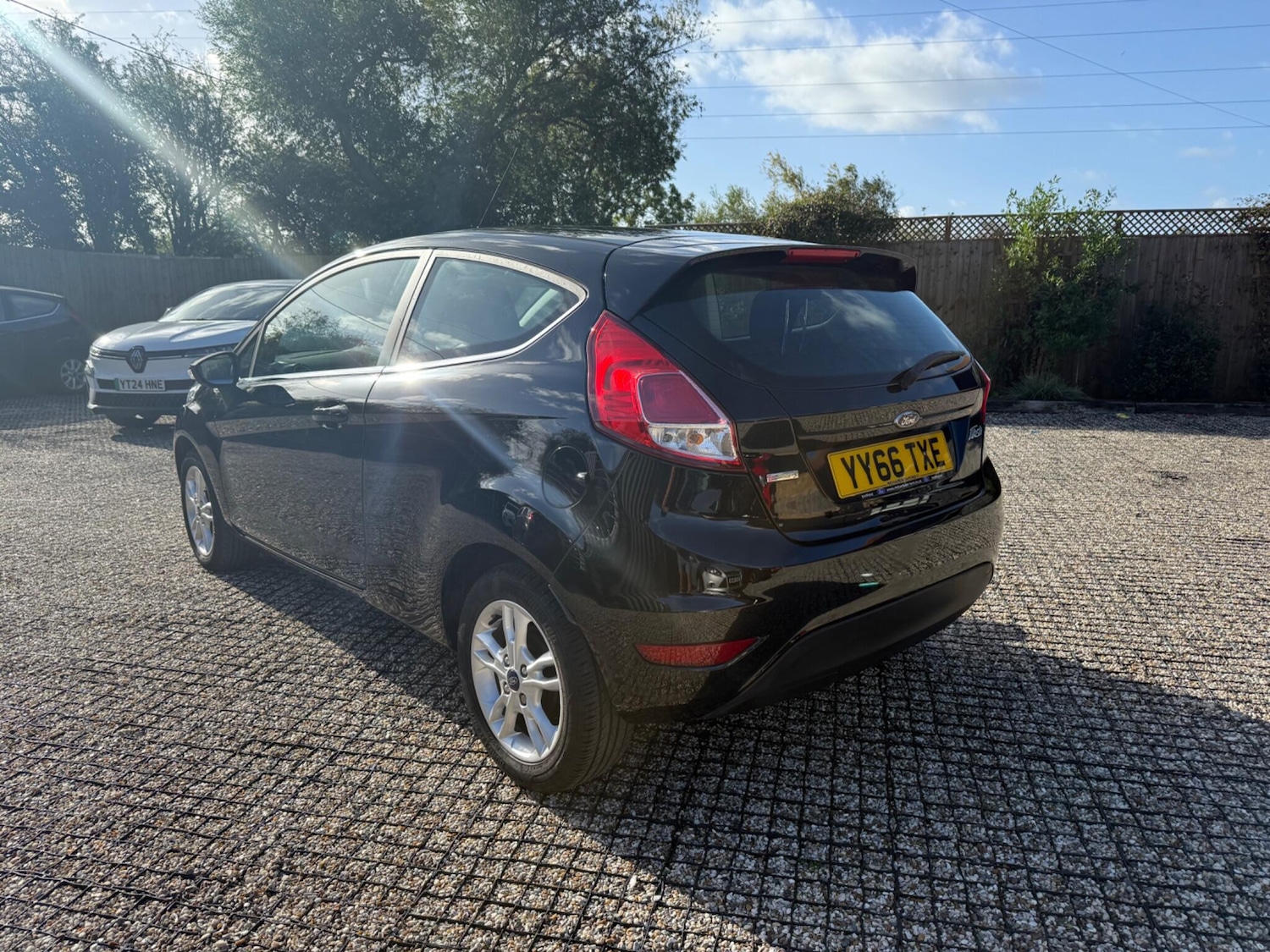 Used Ford Fiesta 2016 for sale - 76084099: Photo 7