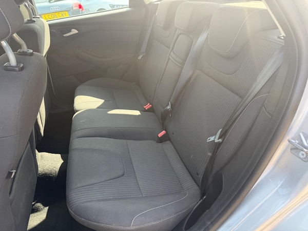 Used Ford Focus 2013 for sale - 76138068: Photo 10