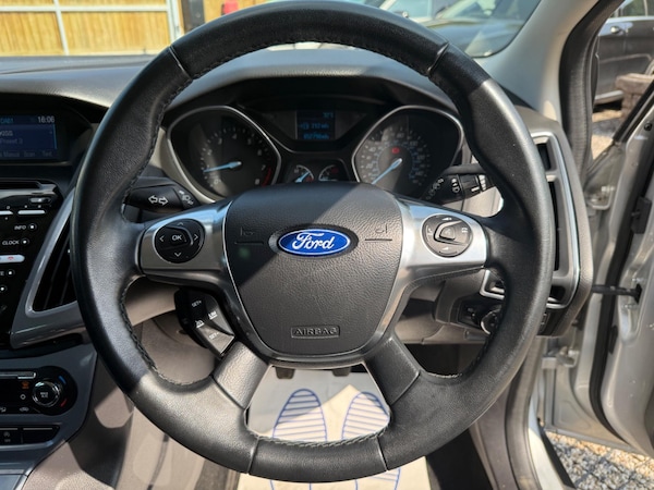 Used Ford Focus 2013 for sale - 76138068: Photo 15