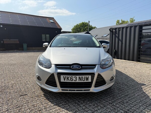 Used Ford Focus 2013 for sale - 76138068: Photo 2