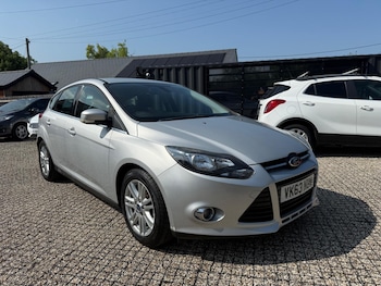 Used Ford Focus 2013 for sale - 76138068: Photo 3