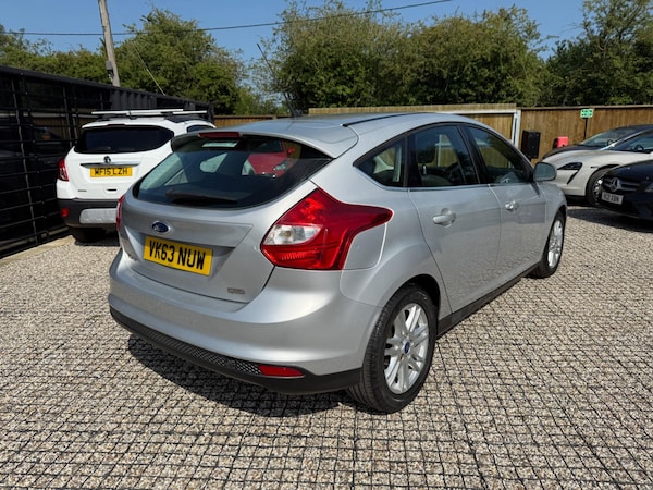 Used Ford Focus 2013 for sale - 76138068: Photo 5