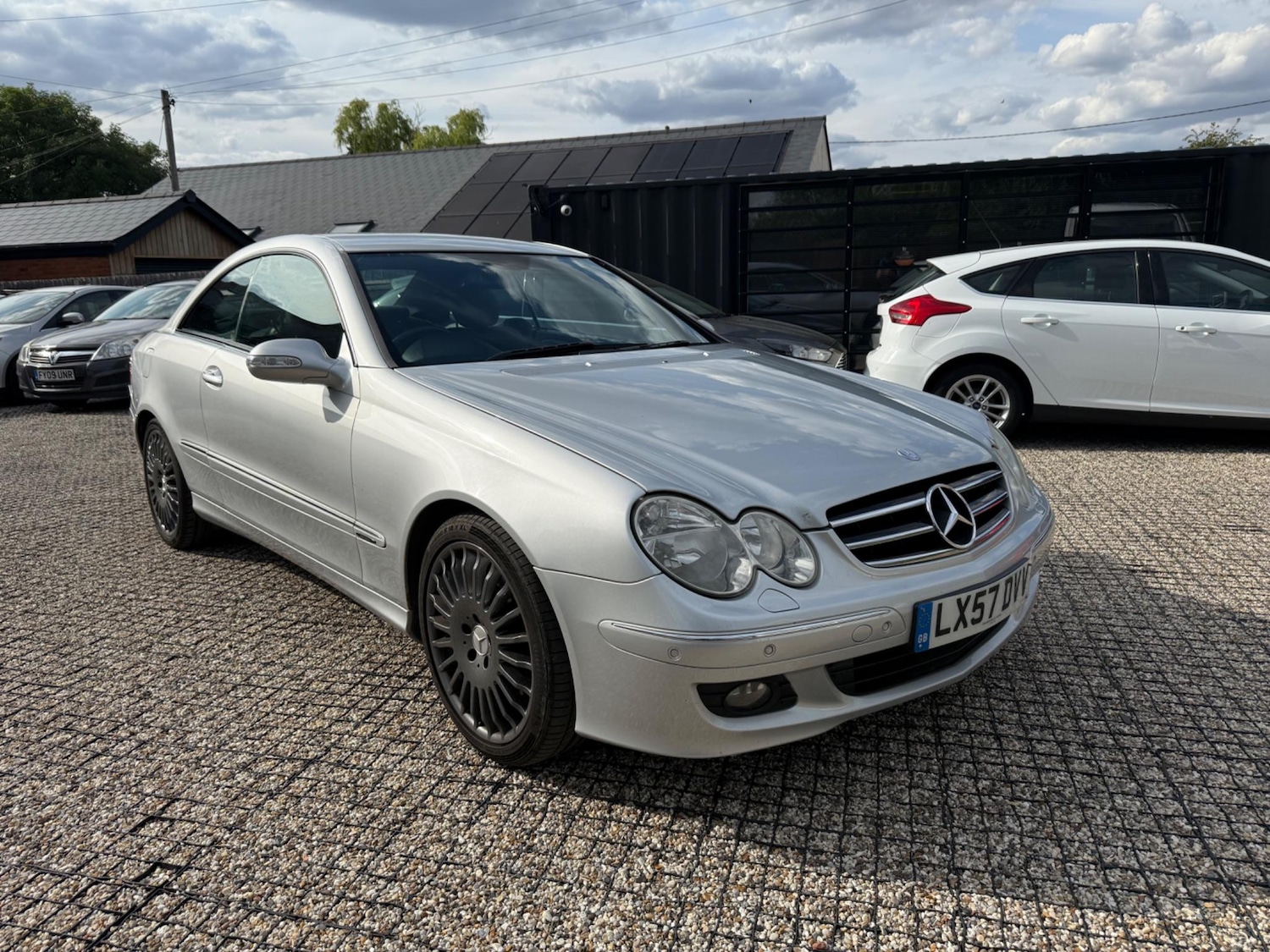 Used Mercedes-Benz CLK 2007 for sale - 76085388: Photo 3