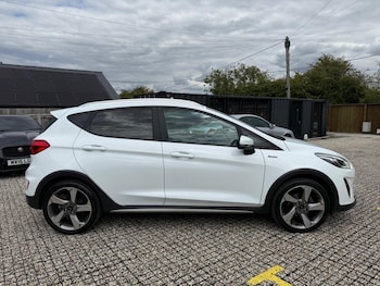 Used Ford Fiesta 2020 for sale - 76084994: Photo