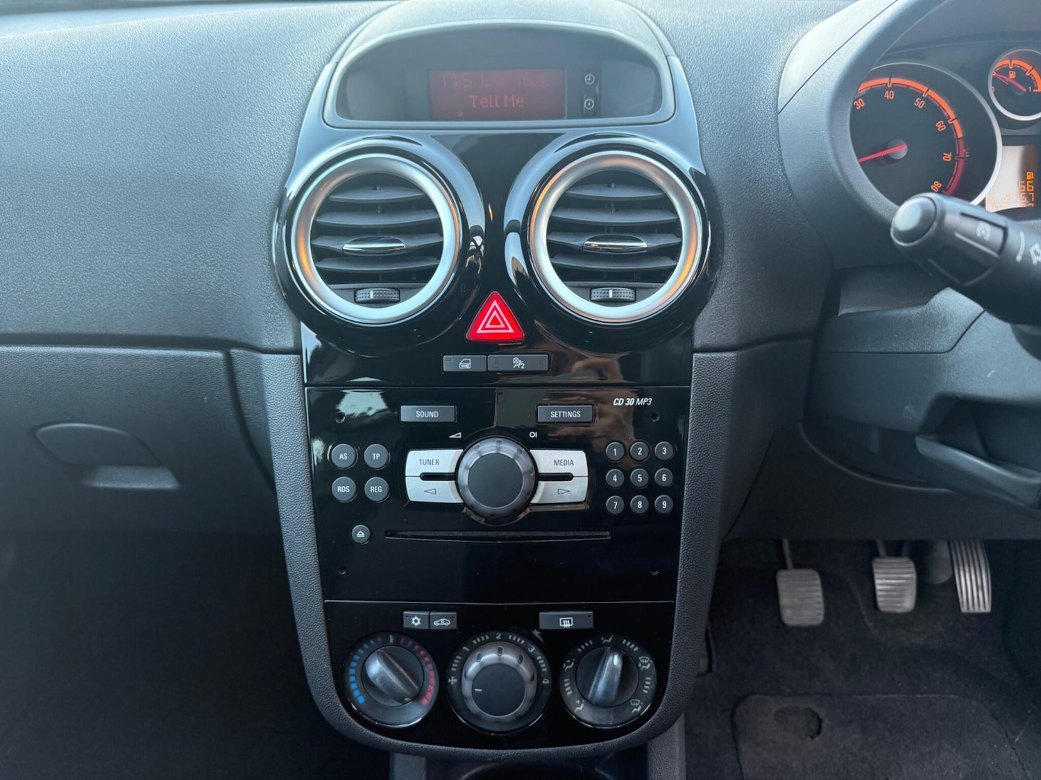 Used Vauxhall Corsa 2012 for sale - 76084522: Photo 17