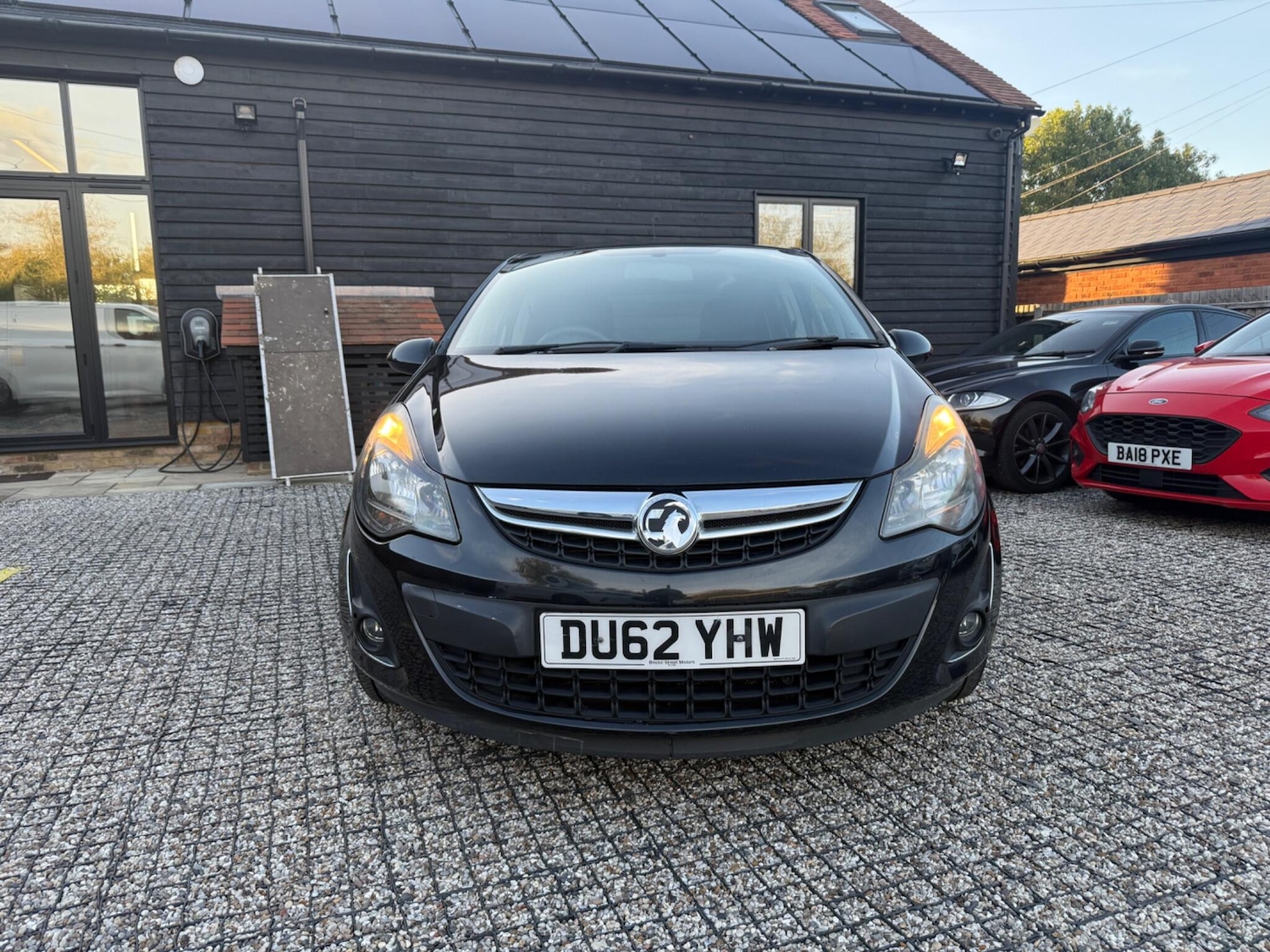 Used Vauxhall Corsa 2012 for sale - 76084522: Photo 2