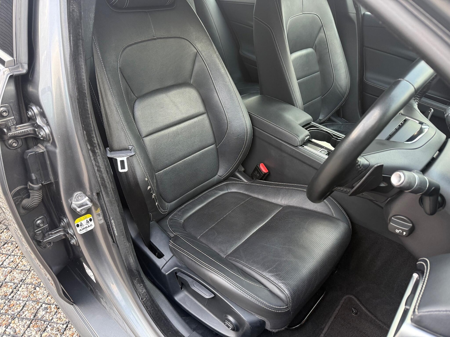 Used Jaguar XE 2016 for sale - 76485033: Photo 14