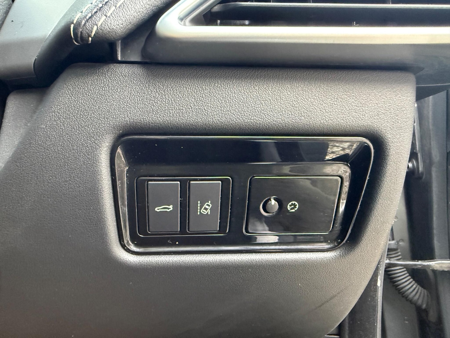 Used Jaguar XE 2016 for sale - 76485033: Photo 17