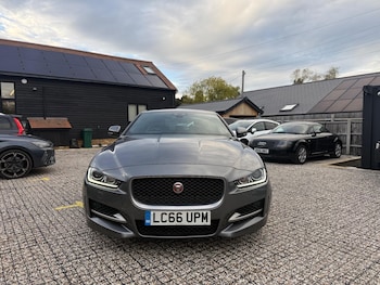 Used Jaguar XE 2016 for sale - 76485033: Photo