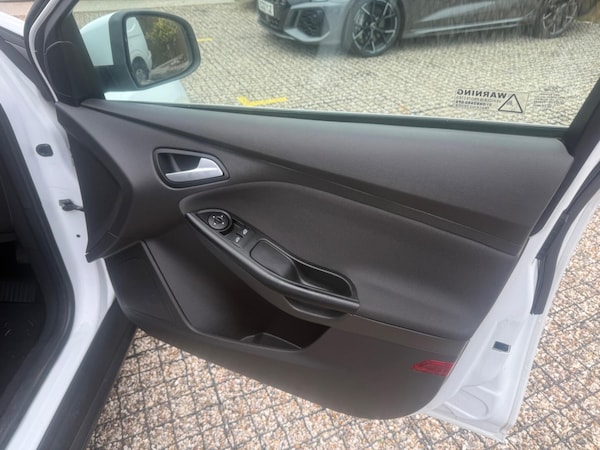 Used Ford Focus 2014 for sale - 76239823: Photo 14