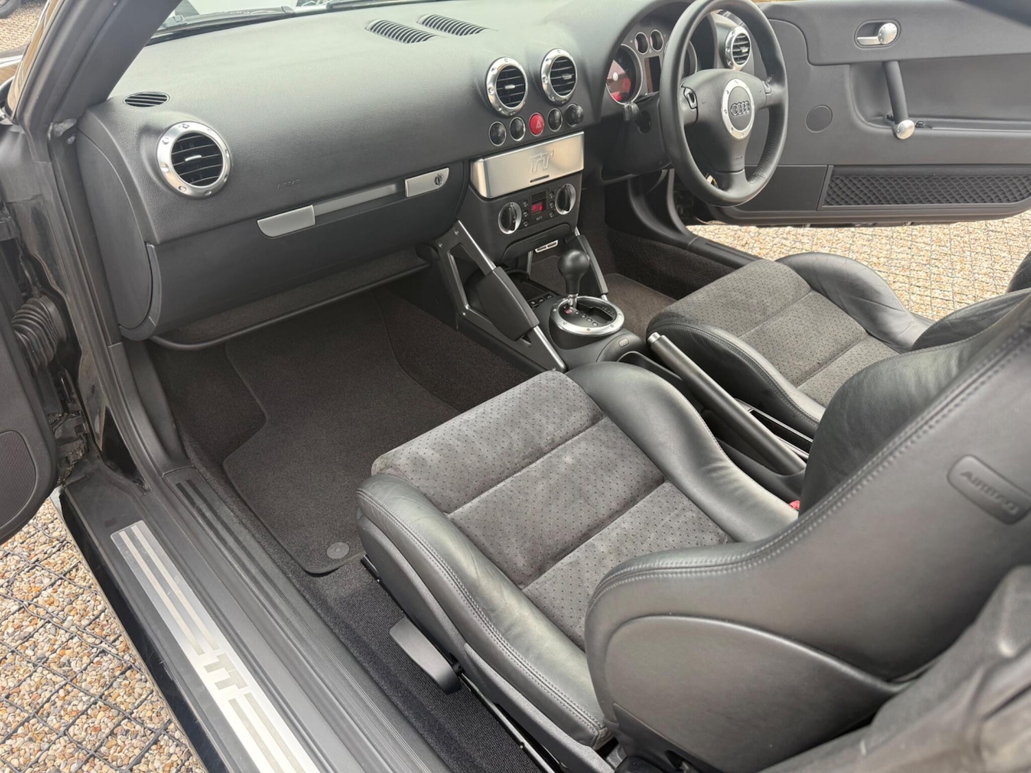 Used Audi TT 2006 for sale - 76318185: Photo 10