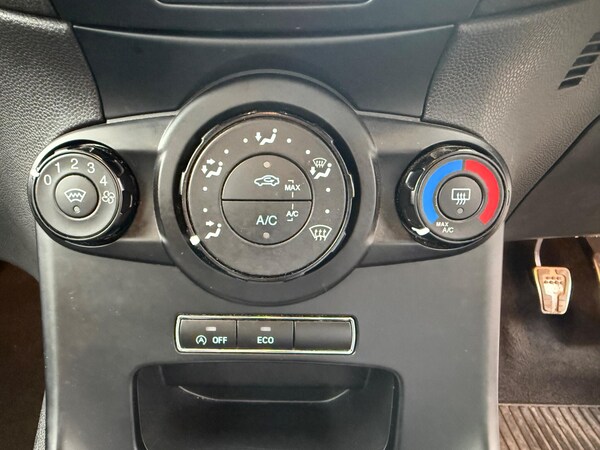 Used Ford Fiesta 2016 for sale - 76085323: Photo 21