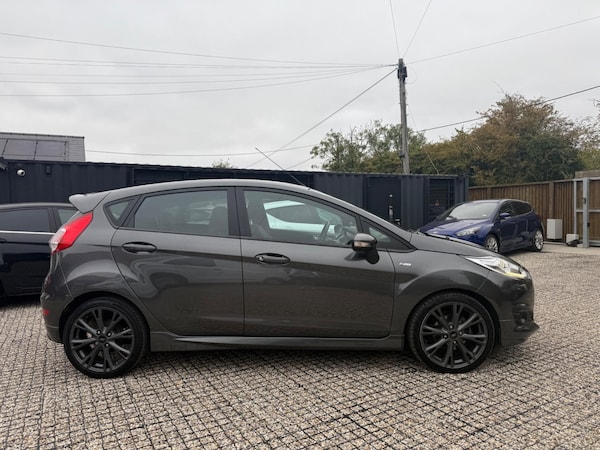 Used Ford Fiesta 2016 for sale - 76085323: Photo 4