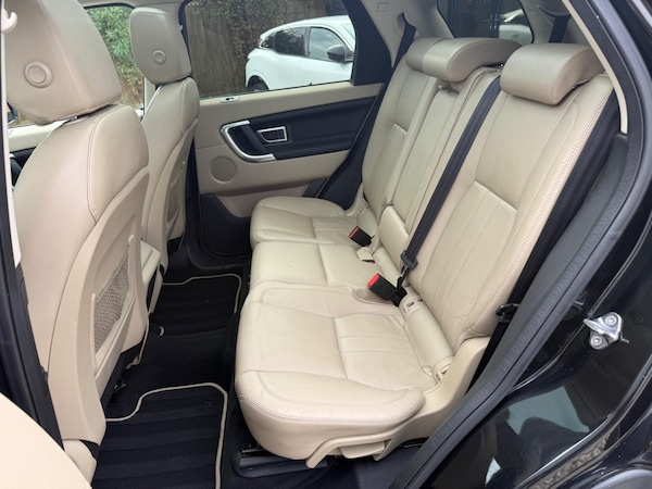 Used Land Rover Discovery Sport 2015 for sale - 76247743: Photo 11