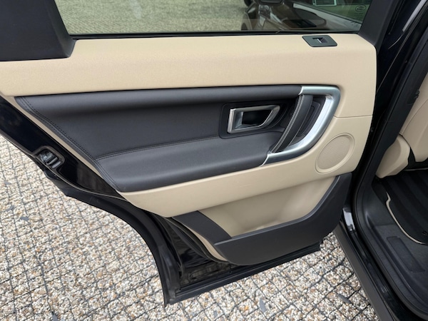 Used Land Rover Discovery Sport 2015 for sale - 76247743: Photo 13