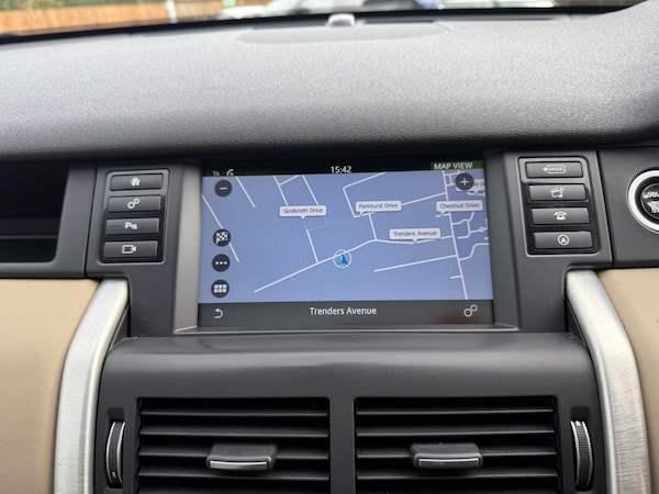 Used Land Rover Discovery Sport 2015 for sale - 76247743: Photo 28