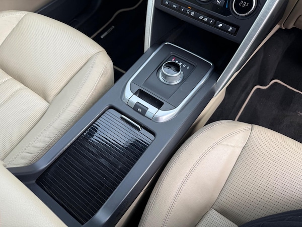 Used Land Rover Discovery Sport 2015 for sale - 76247743: Photo 30