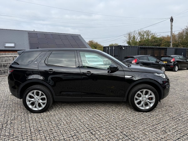 Used Land Rover Discovery Sport 2015 for sale - 76247743: Photo 4