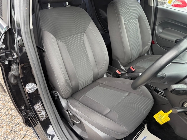 Used Ford Fiesta 2017 for sale - 76085281: Photo 13