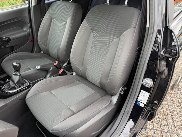 Used Ford Fiesta 2017 for sale - 76085281: Photo 9
