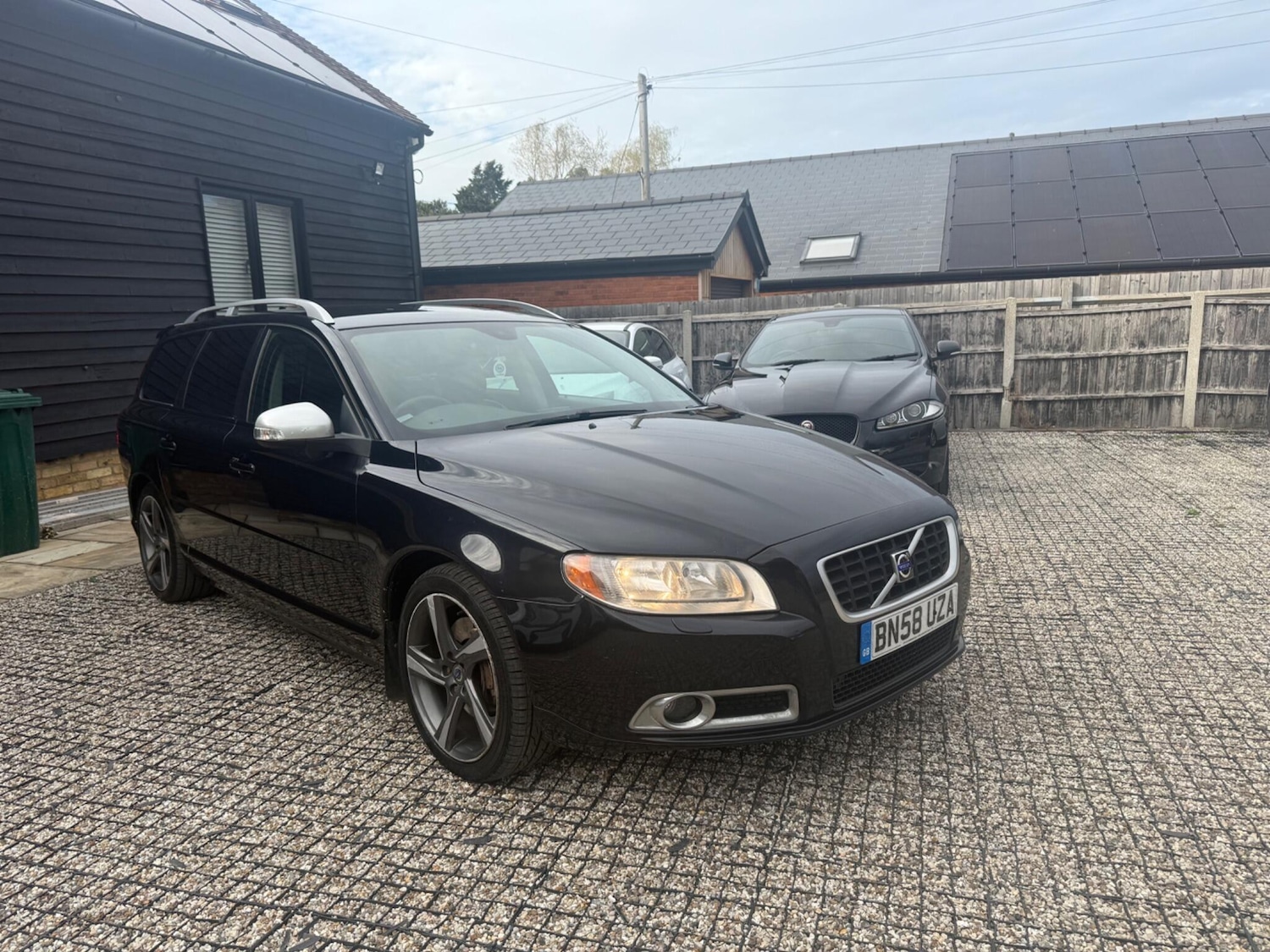 Used Volvo V70 2008 for sale - 76137915: Photo 3