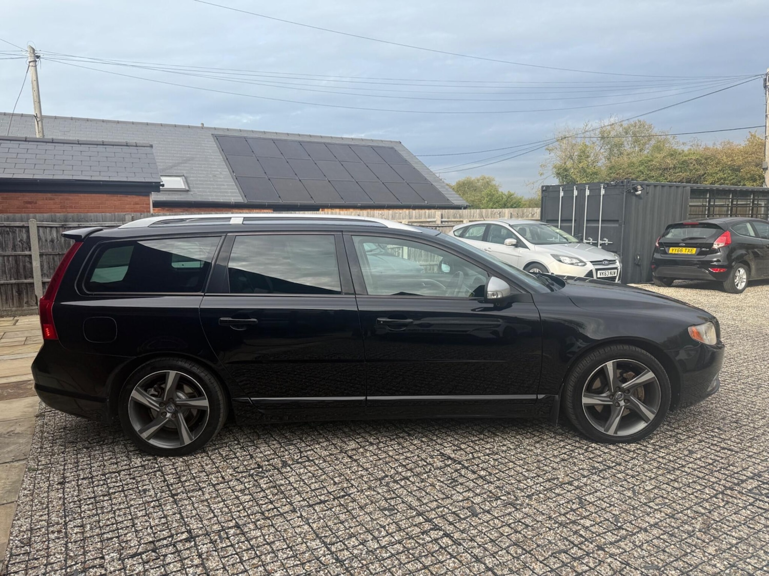 Used Volvo V70 2008 for sale - 76137915: Photo 4