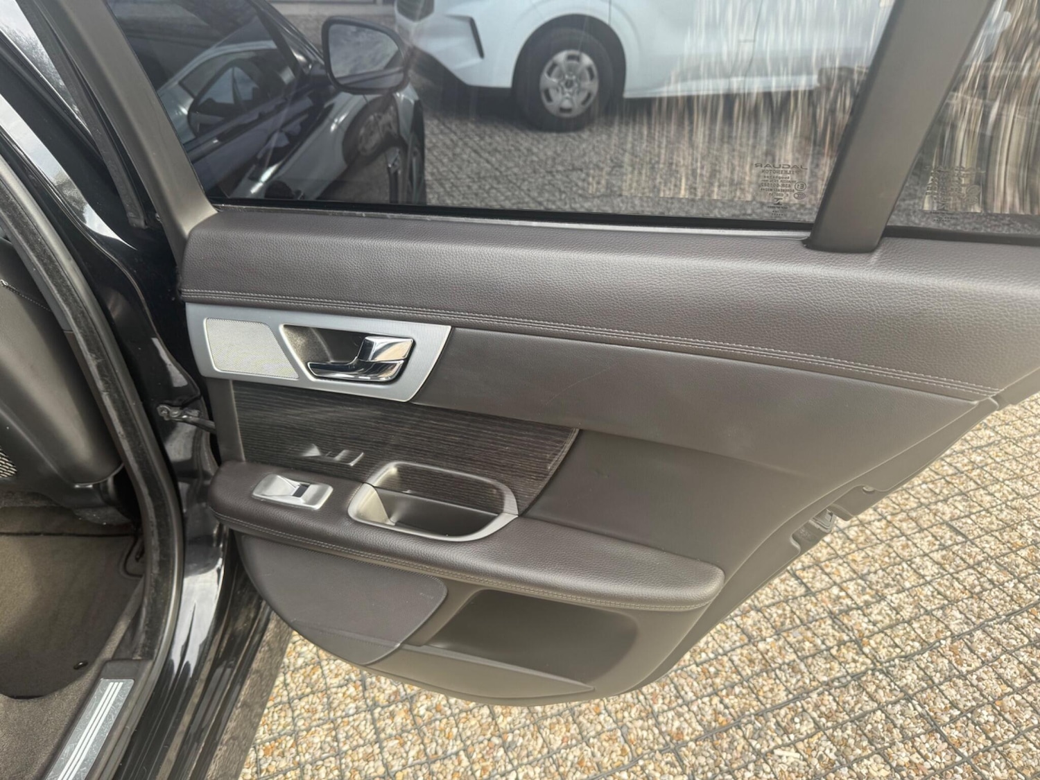 Used Jaguar XF 2015 for sale - 76135868: Photo 13