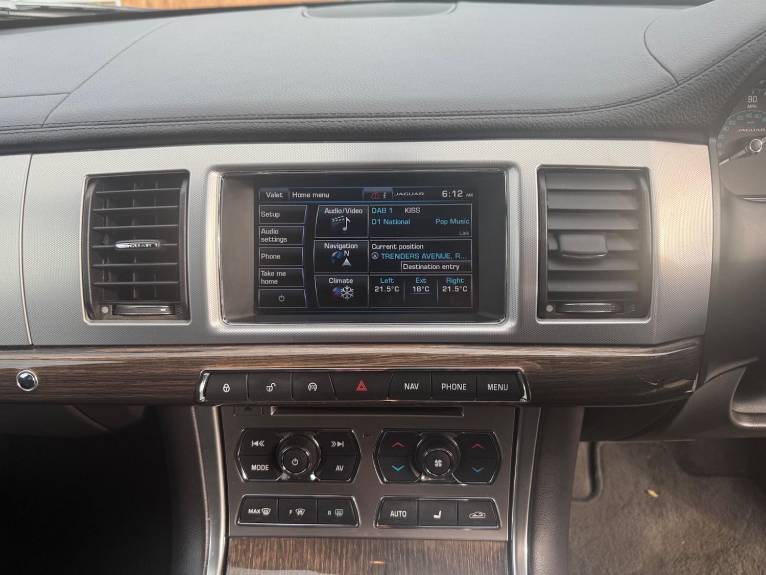 Used Jaguar XF 2015 for sale - 76135868: Photo 17