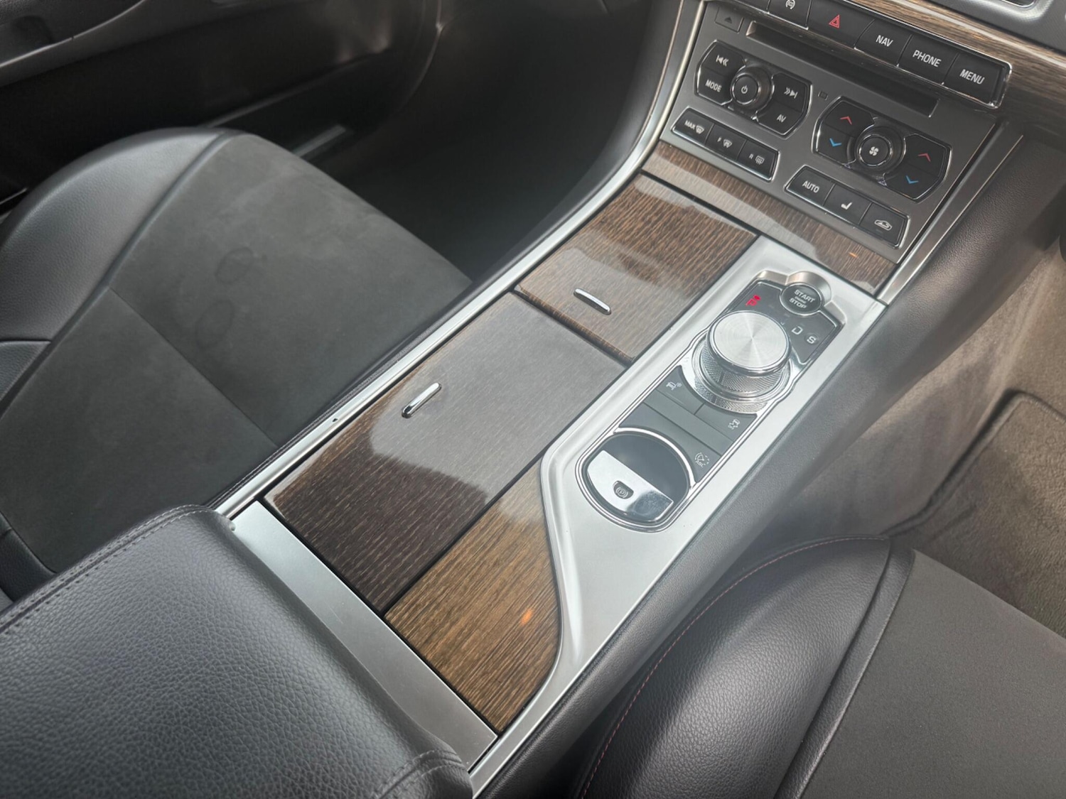 Used Jaguar XF 2015 for sale - 76135868: Photo 18