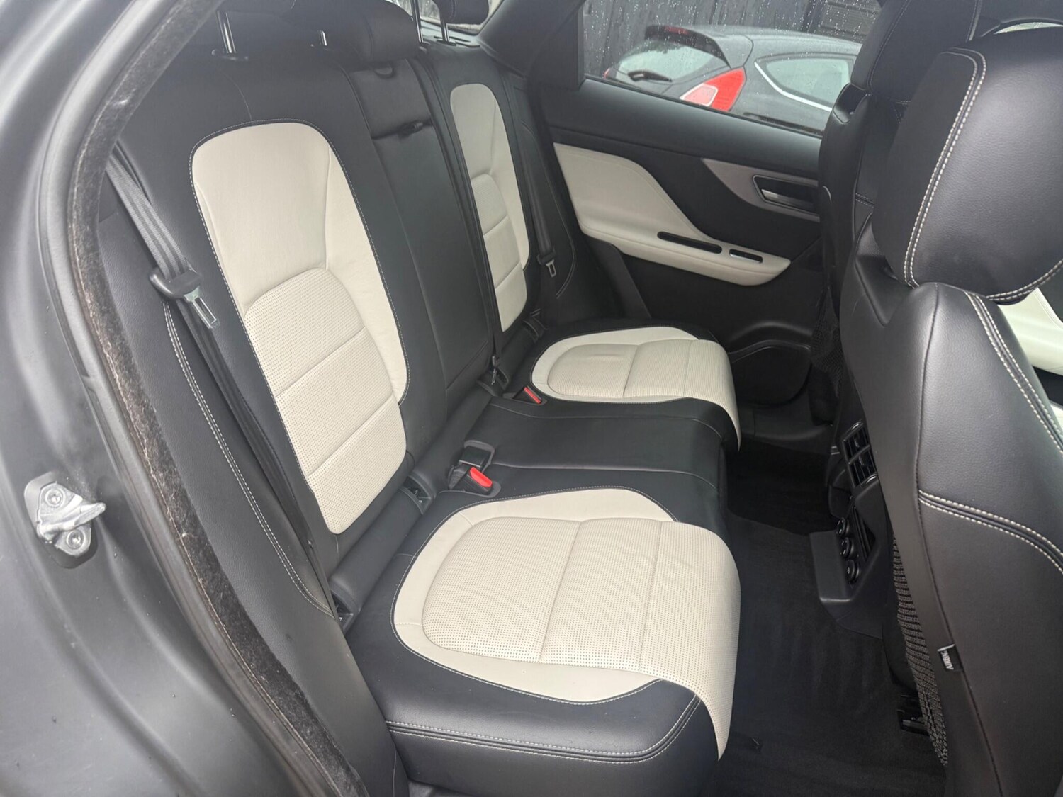 Used Jaguar F-Pace 2016 for sale - 76084053: Photo 14