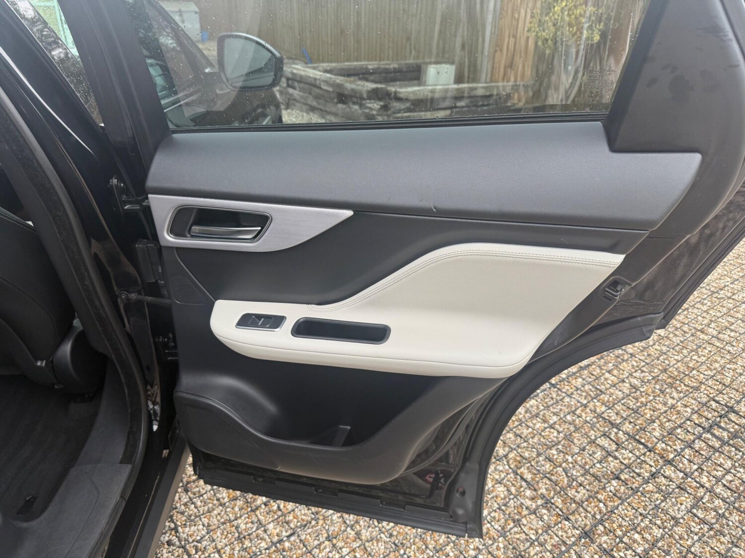 Used Jaguar F-Pace 2016 for sale - 76084053: Photo 15