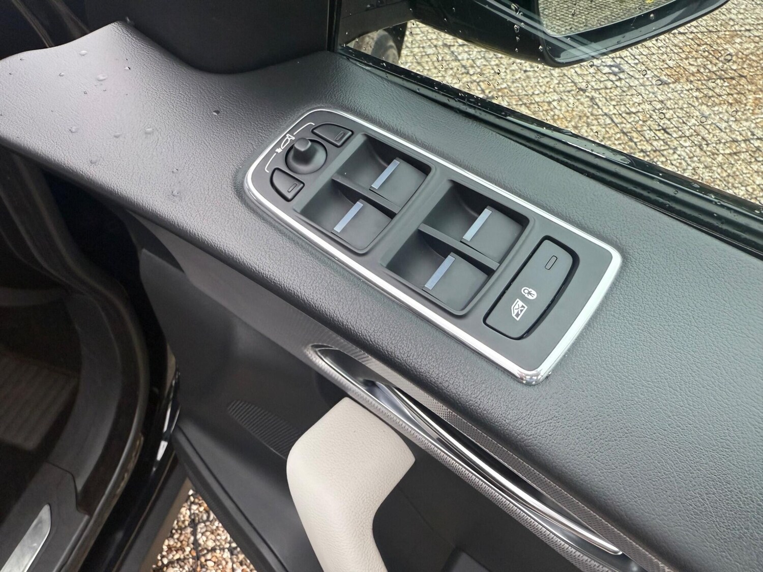 Used Jaguar F-Pace 2016 for sale - 76084053: Photo 18