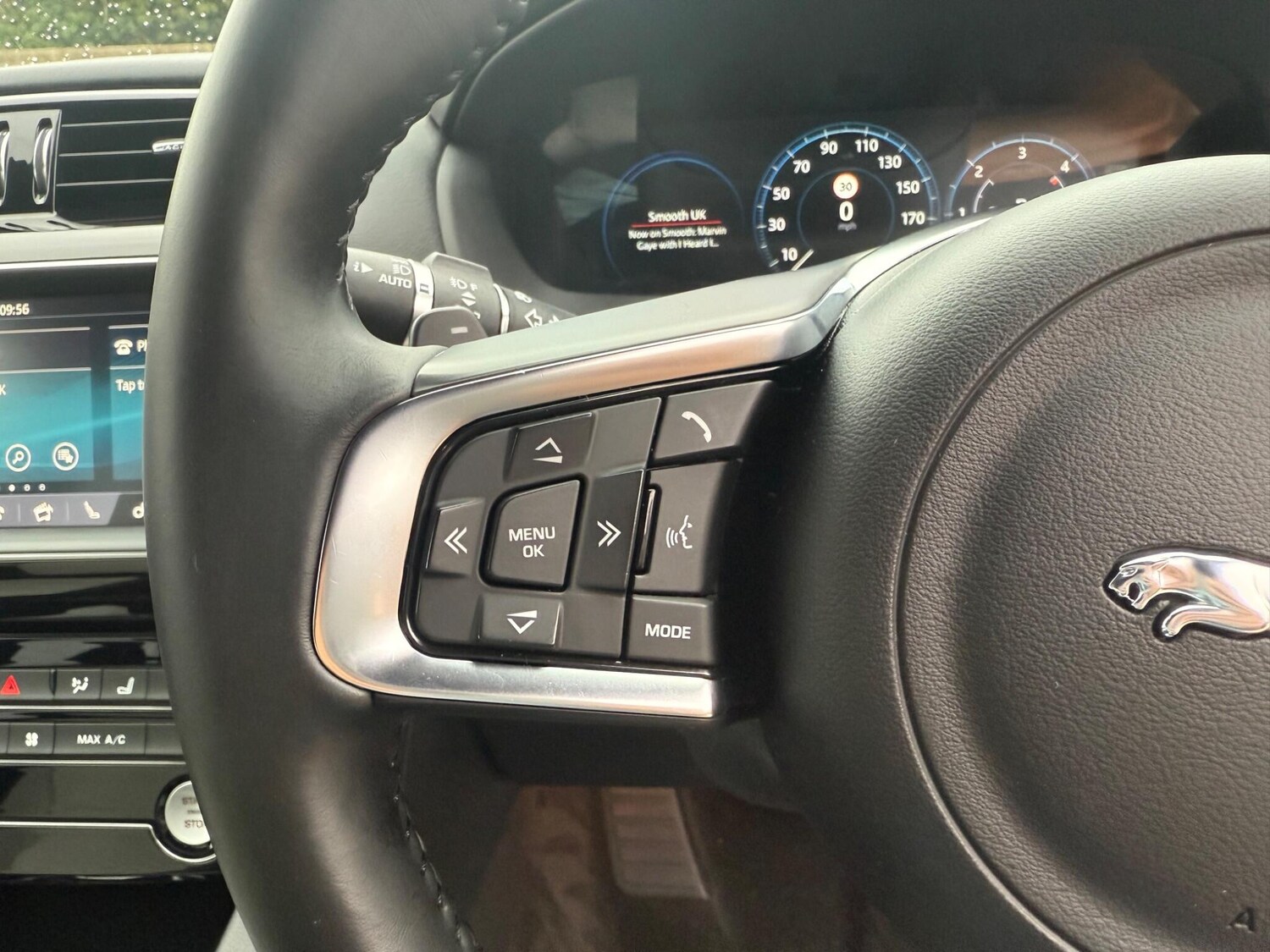 Used Jaguar F-Pace 2016 for sale - 76084053: Photo 27