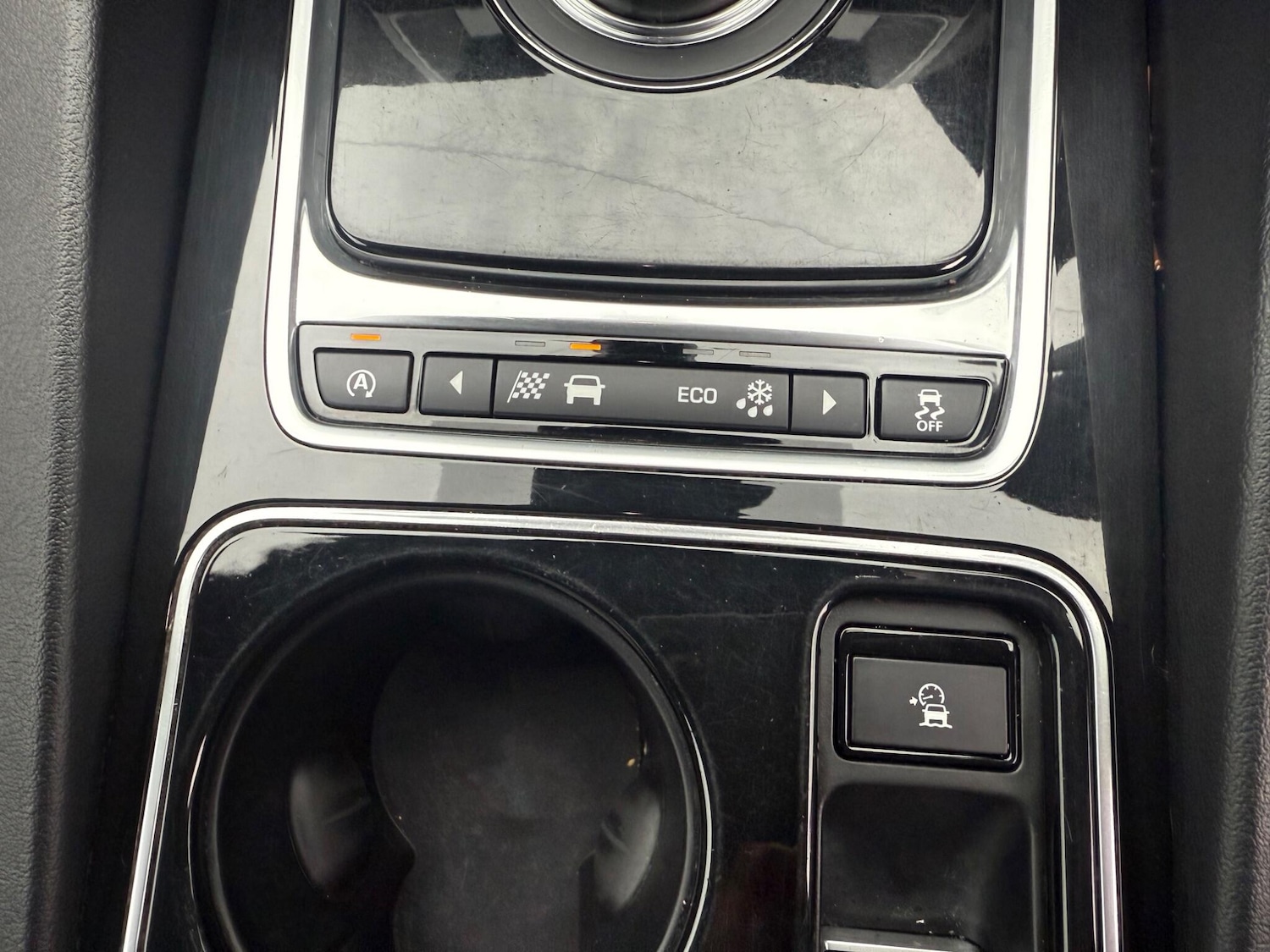 Used Jaguar F-Pace 2016 for sale - 76084053: Photo 31