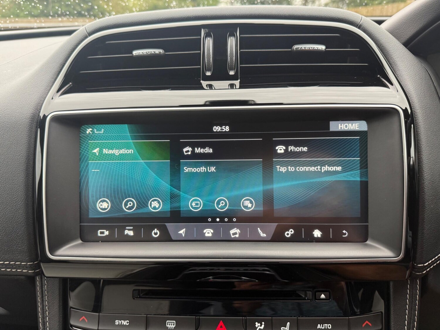 Used Jaguar F-Pace 2016 for sale - 76084053: Photo 35